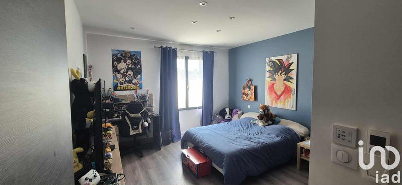 Maison - 238 m² - 8 pièces