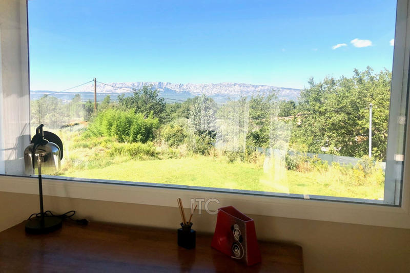 Villa - 220 m² - 5 pièces