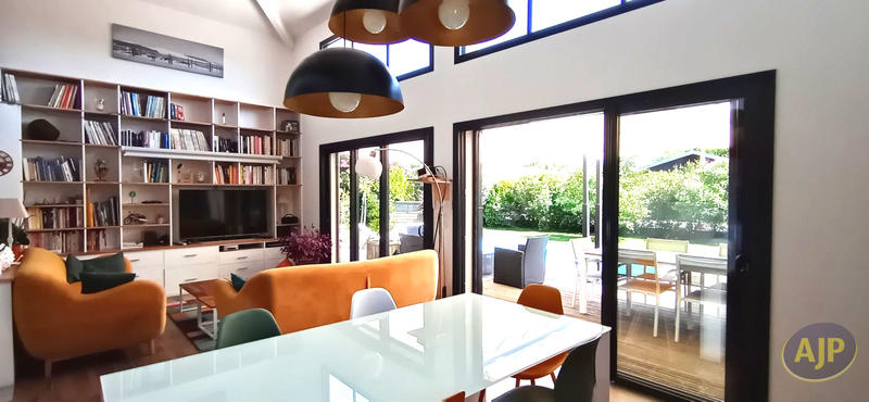 Maison - 135 m² - 6 pièces