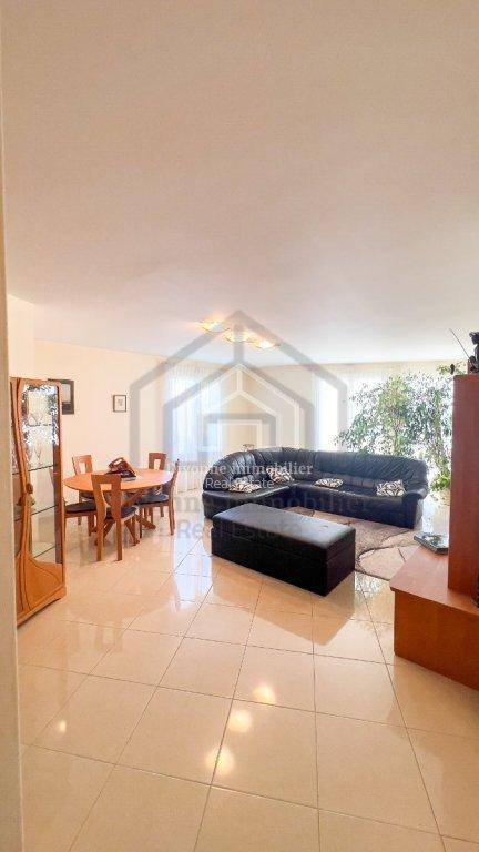 Appartement - 102 m² - 4 pièces