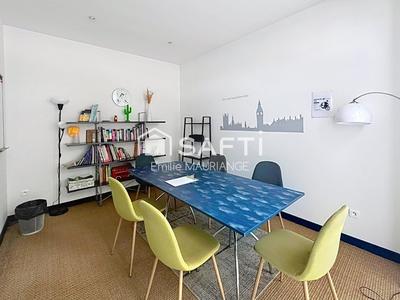 Local commercial - 83 m² - 9 pièces