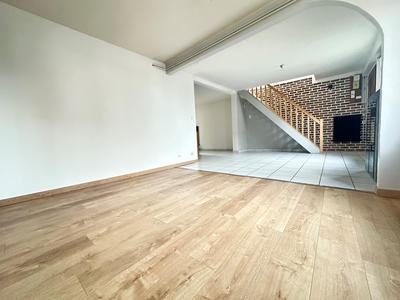 Maison - 91 m² - 5 pièces