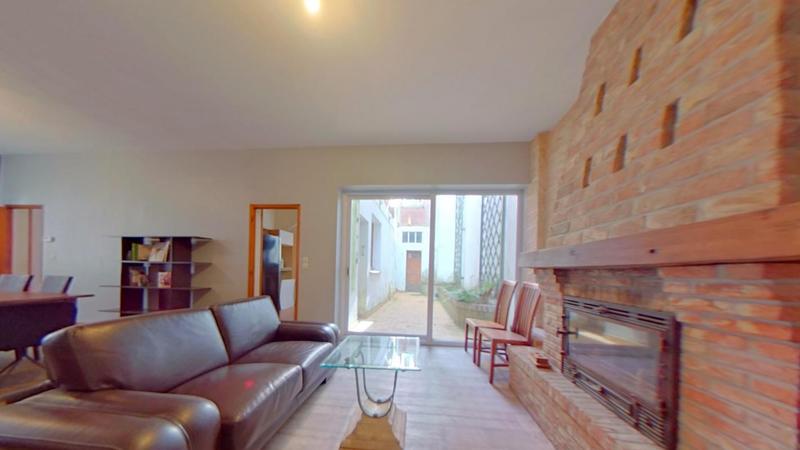 Maison - 245 m² - 10 pièces