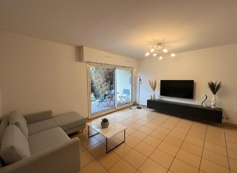 Appartement - 94 m² - 5 pièces