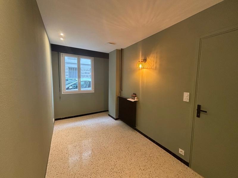 Bureau - 56 m² - 4 pièces