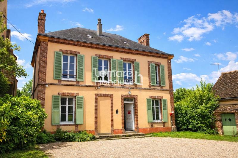 Maison - 150 m² - 8 pièces
