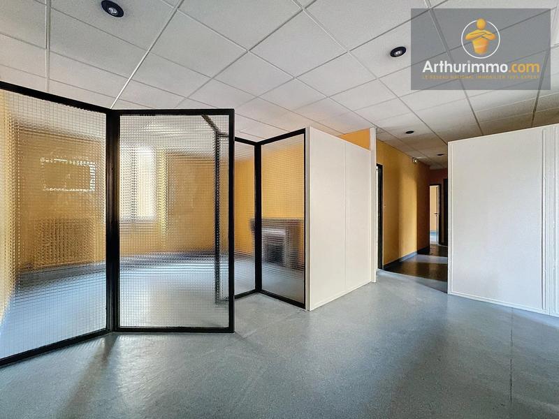 Bureau - 117 m² - 7 pièces