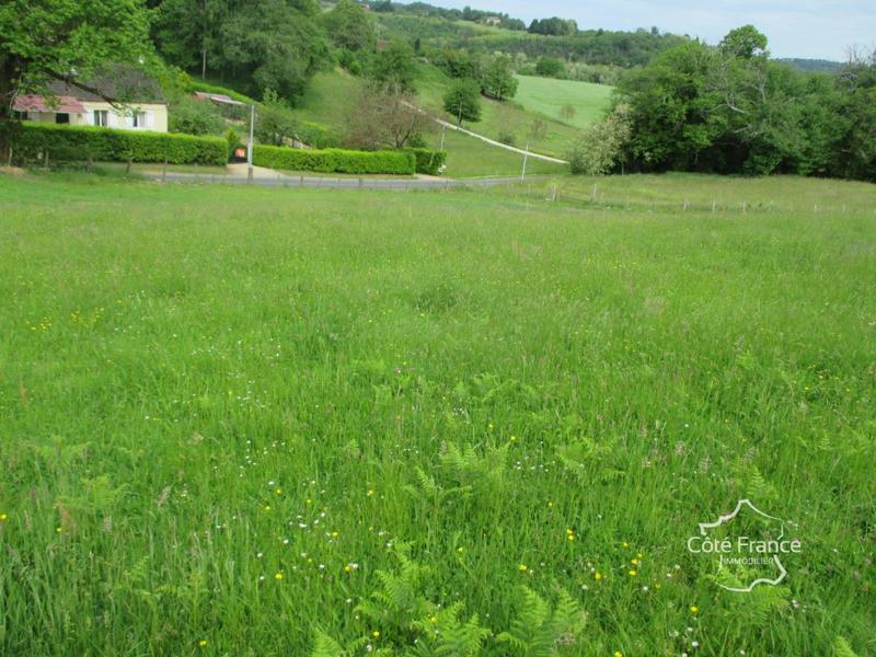 Terrain constructible - 1 100 m²