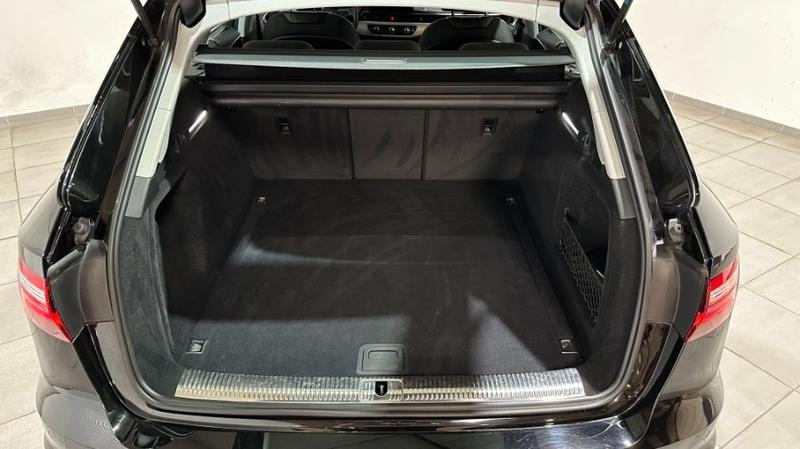 Audi A4 Avant 30 Tdi s tronic 136 Ch