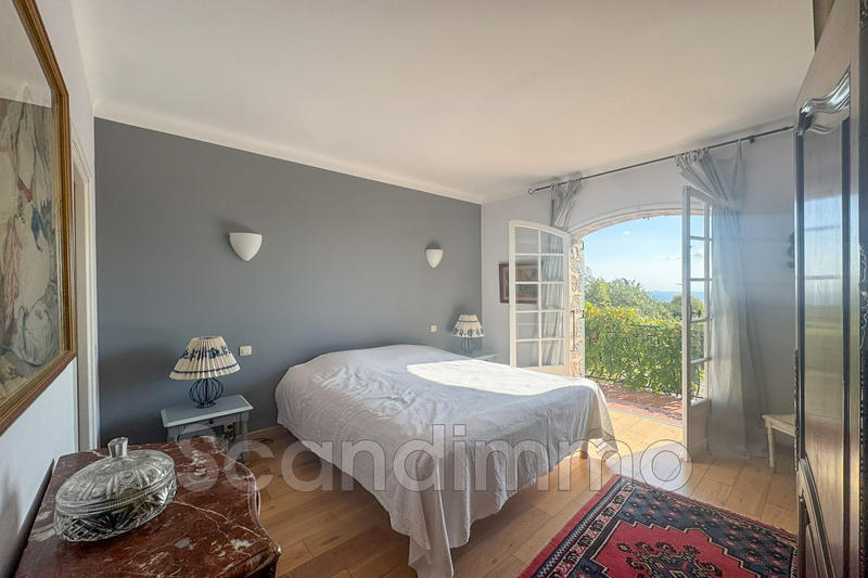 Maison - 155 m² - 6 pièces