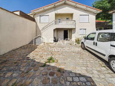 Appartement - 76 m² - 4 pièces