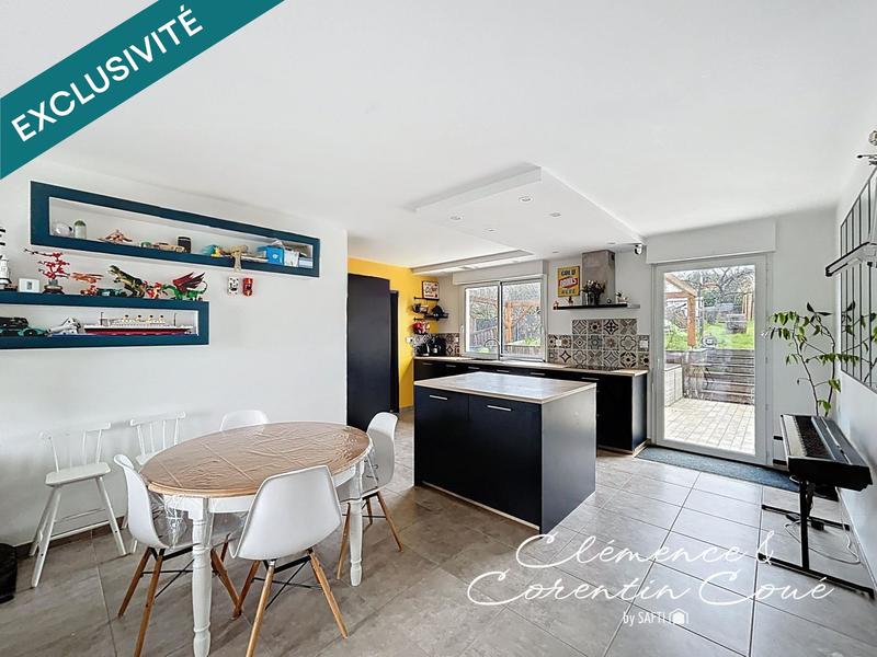 Maison - 93 m² - 4 pièces