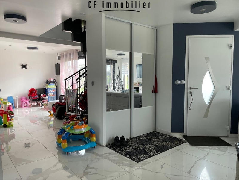 Maison - 137 m² - 5 pièces