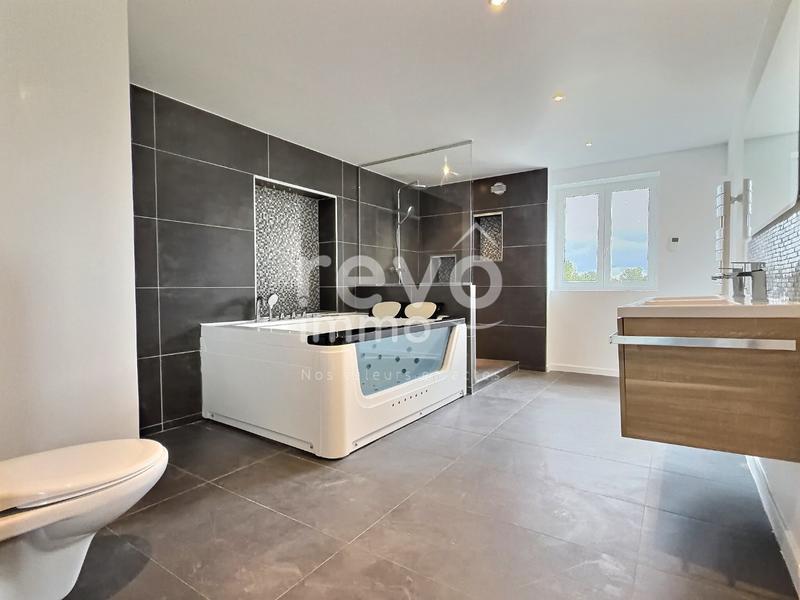 Maison - 175 m² - 5 pièces