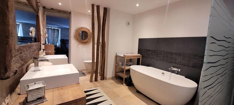 Maison - 258 m² - 4 pièces