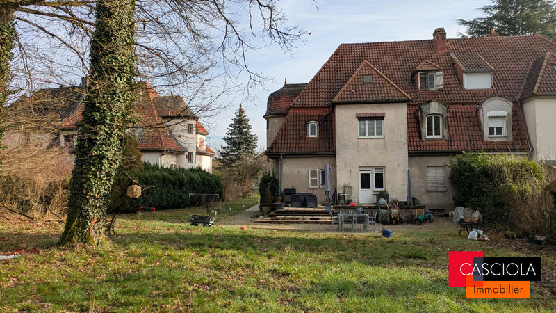 Maison - 259 m² - 9 pièces