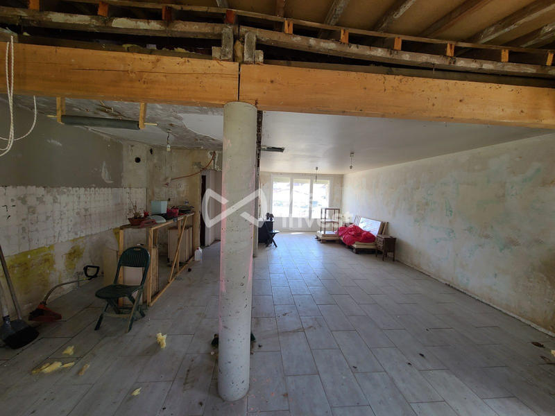 Maison - 93 m² - 4 pièces