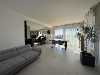 Maison - 114 m² - 5 pièces