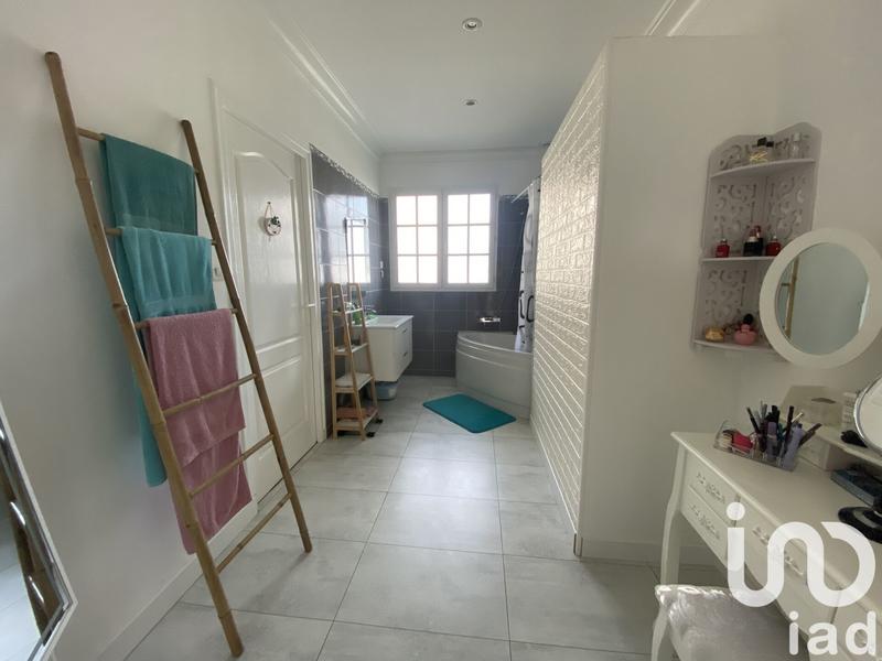 Maison - 283 m² - 7 pièces