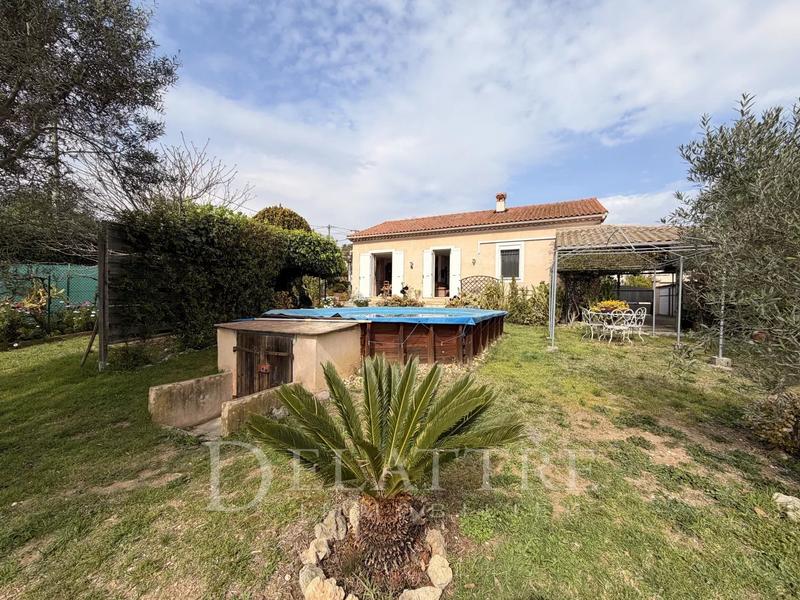 Villa - 220 m² - 5 pièces