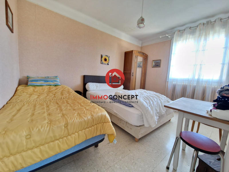 Maison traditionnelle - 153 m² - 7 pièces