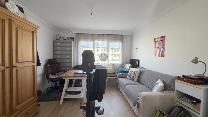 Appartement - 98 m² - 4 pièces