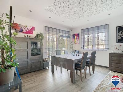 Maison - 220 m² - 6 pièces