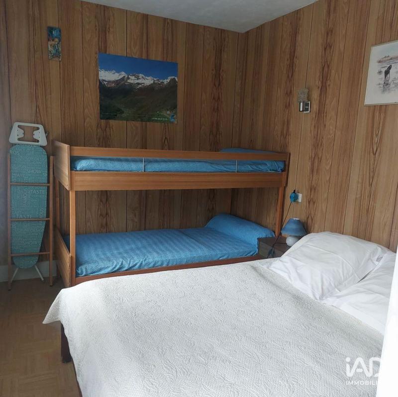 Maison - 335 m² - 11 pièces