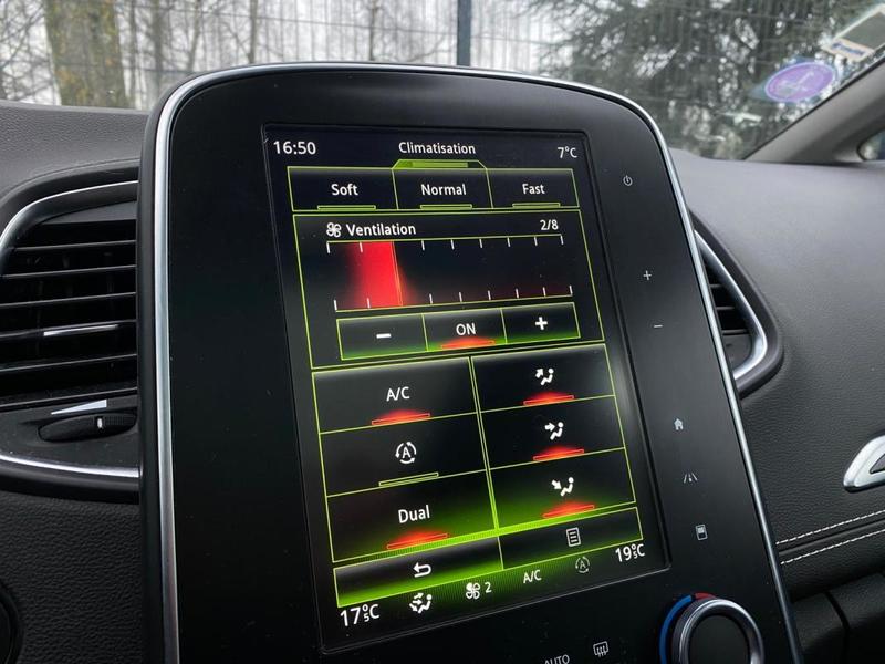 Renault Scénic Long Intens 1.3tce 140cv 7 Places Carplay/Camera/Roue Secours/Toit Pano