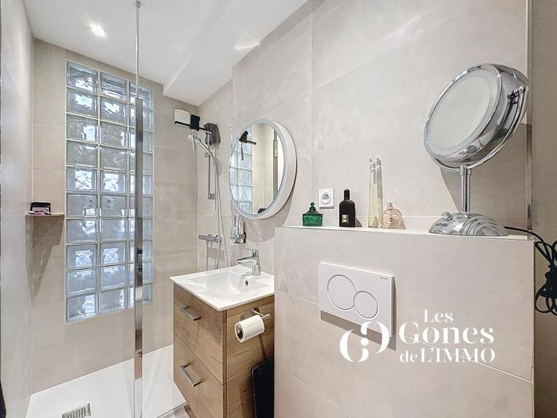 Appartement - 100 m² - 4 pièces