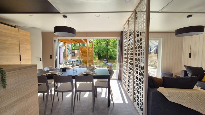 Mobil-home - 110 m² - 7 pièces