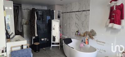 Maison - 198 m² - 5 pièces