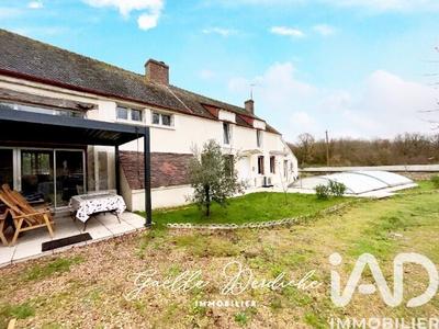 Maison - 204 m² - 6 pièces