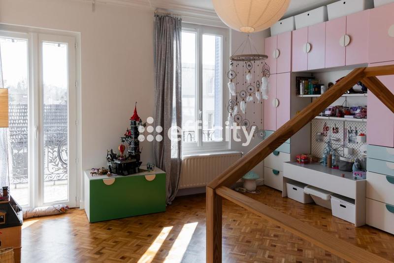 Maison - 130 m² - 6 pièces