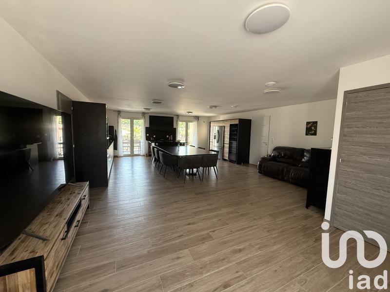 Maison - 201 m² - 6 pièces