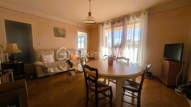 Maison traditionnelle - 90 m² - 7 pièces