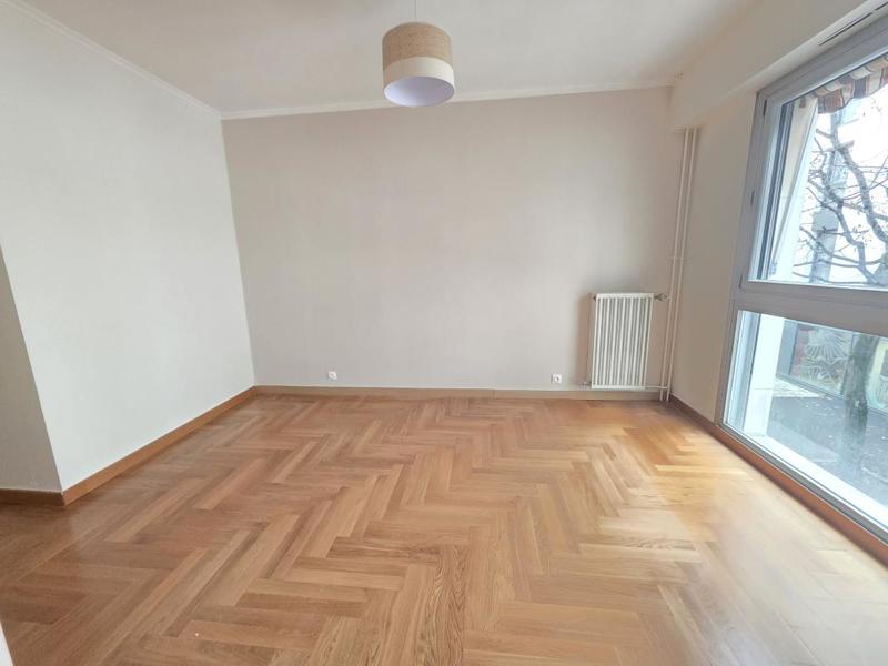 Appartement ancien - 69 m² - 3 pièces