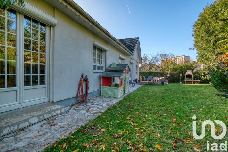 Maison - 141 m² - 6 pièces