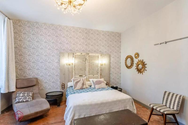 Maison de maîtres - 452 m² - 11 pièces