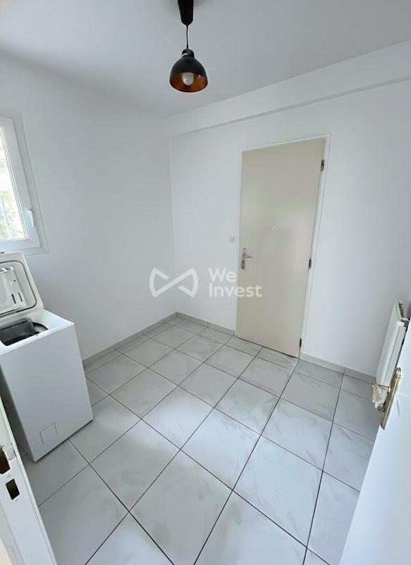 Maison - 254 m² - 12 pièces