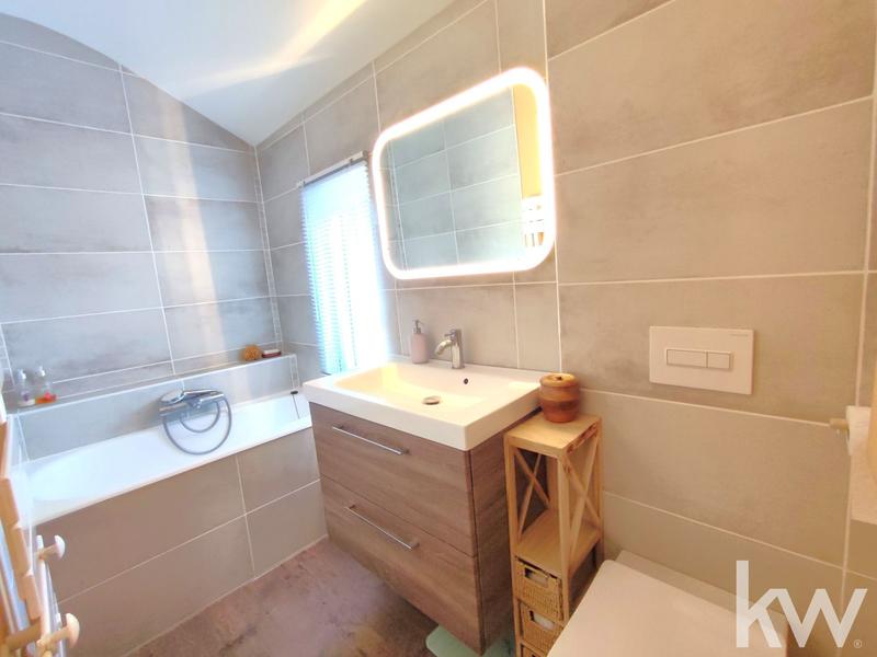 Maison - 105 m² - 4 pièces