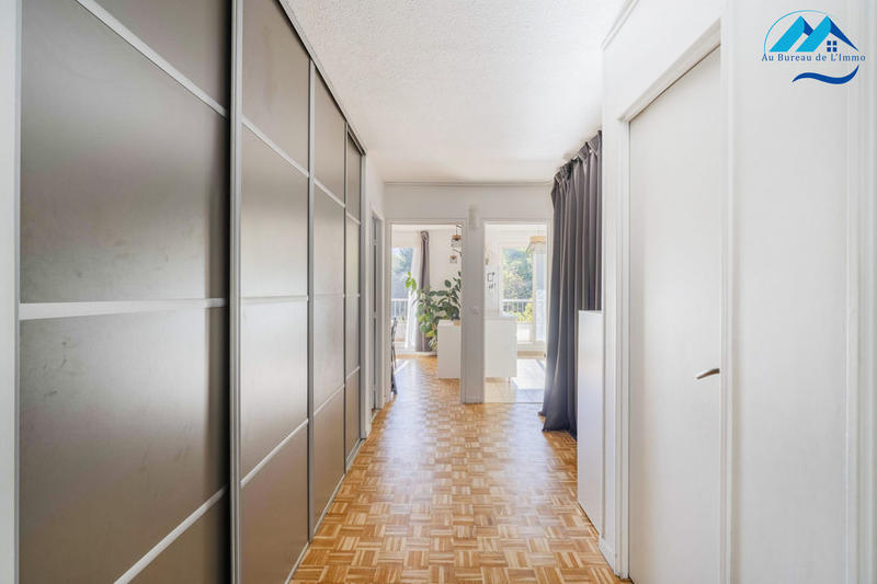 Appartement - 86 m² - 4 pièces