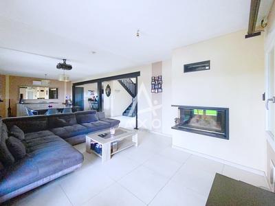 Maison - 150 m² - 7 pièces