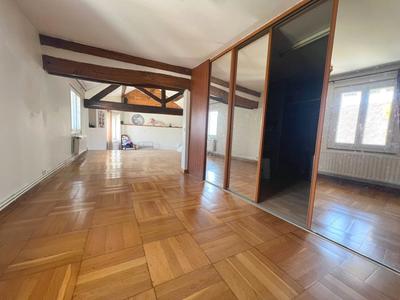 Maison - 280 m² - 8 pièces