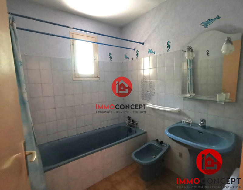 Maison traditionnelle - 104 m² - 5 pièces