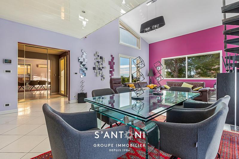 Maison - 160 m² - 5 pièces