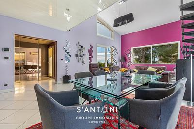 Maison - 160 m² - 5 pièces