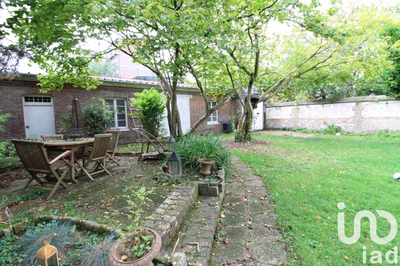 Maison - 209 m² - 9 pièces