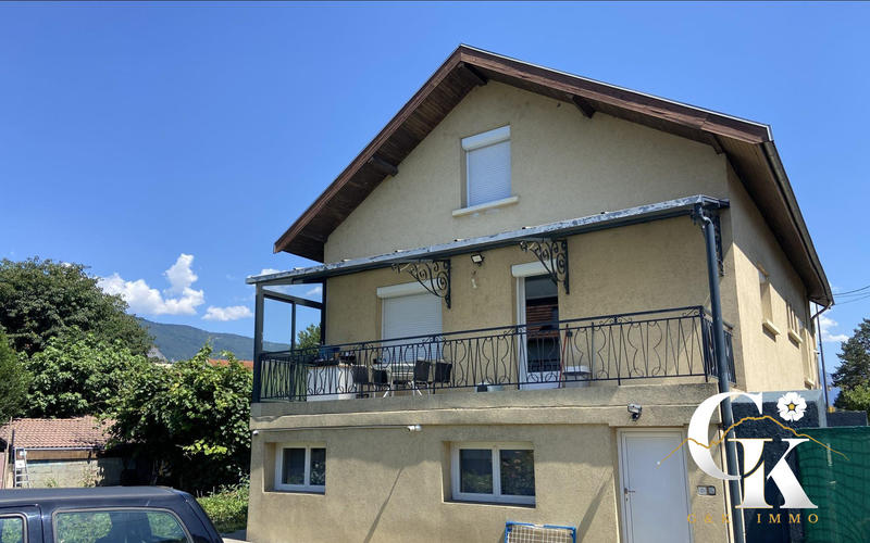 Maison - 137 m² - 7 pièces