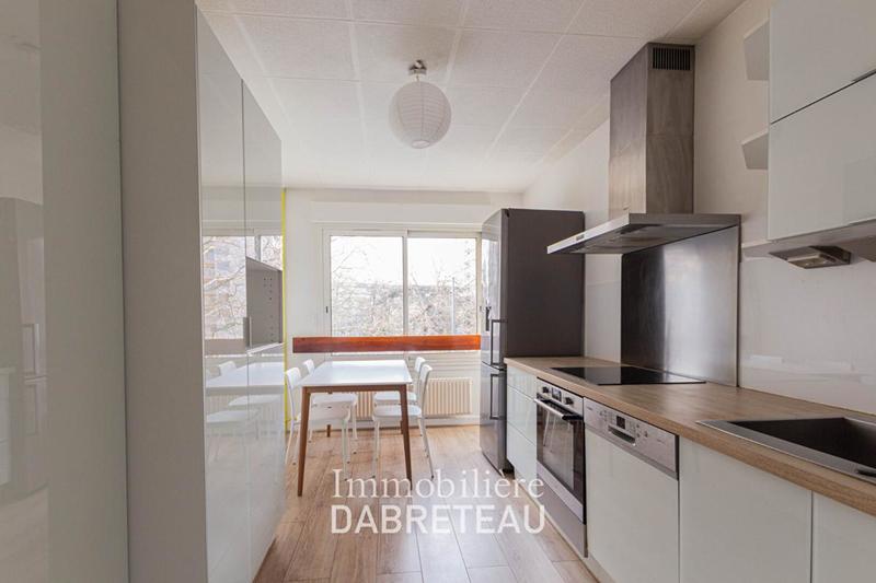 Appartement - 106 m² - 4 pièces